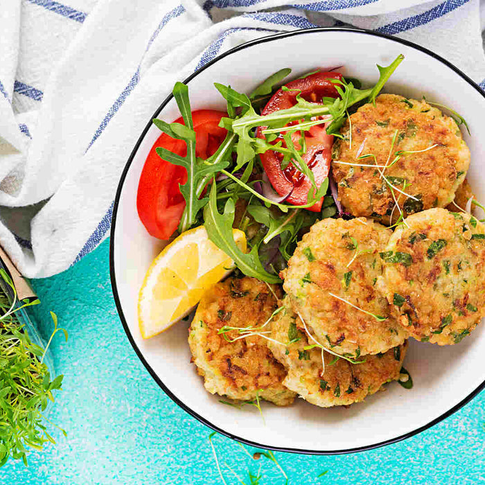 Crab Cakes with Garlic-Lemon Aioli