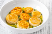 Grilled Scallops with Parsley Pesto
